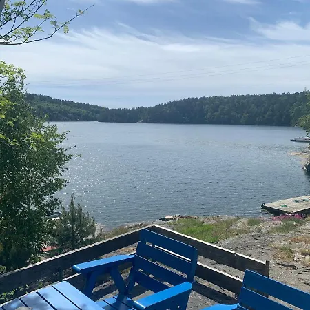 Semesterbostad Ved Sjoen